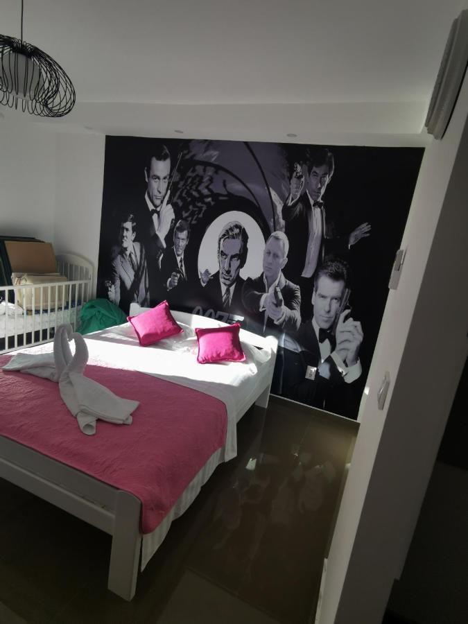 Ana Apartmani Светі-Стефан Екстер'єр фото