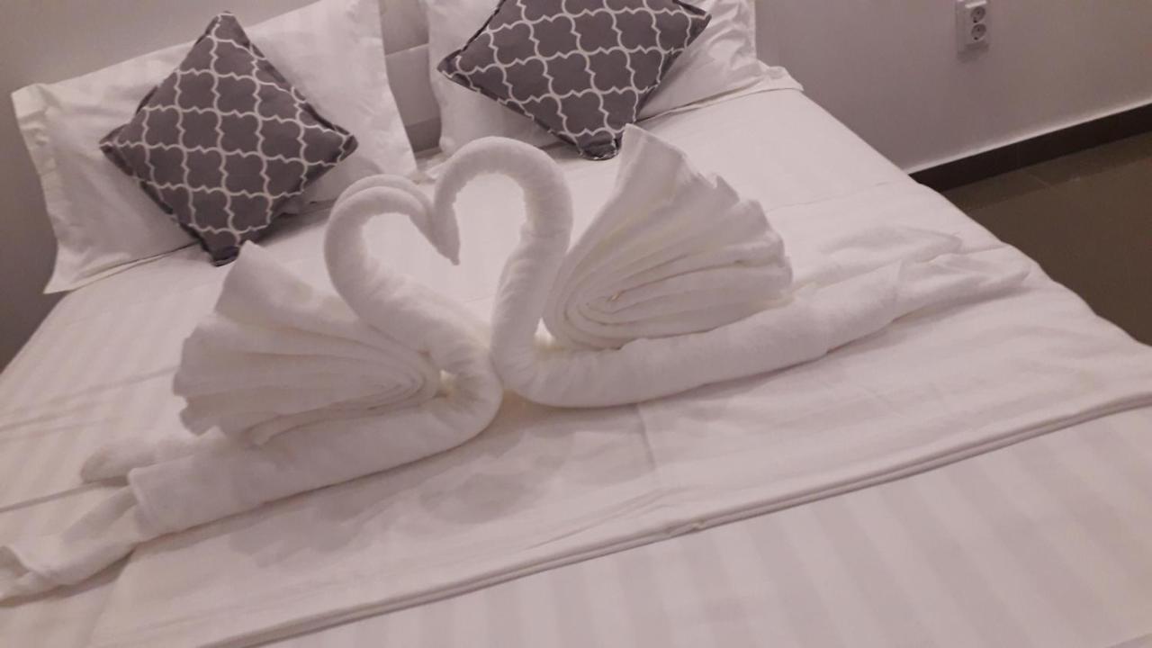 Ana Apartmani Светі-Стефан Екстер'єр фото