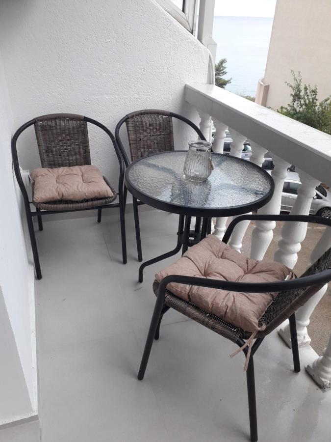 Ana Apartmani Светі-Стефан Екстер'єр фото