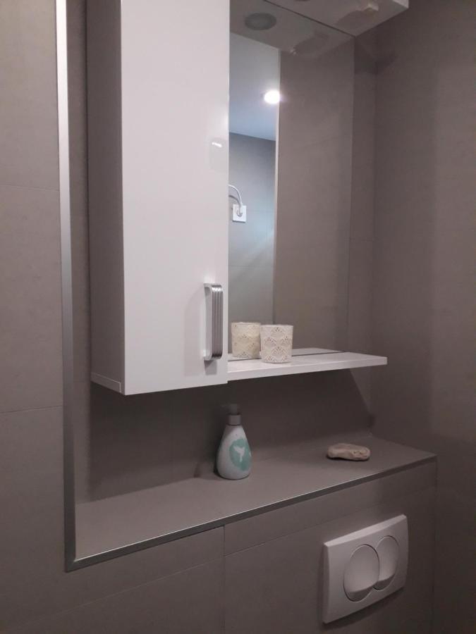 Ana Apartmani Светі-Стефан Екстер'єр фото